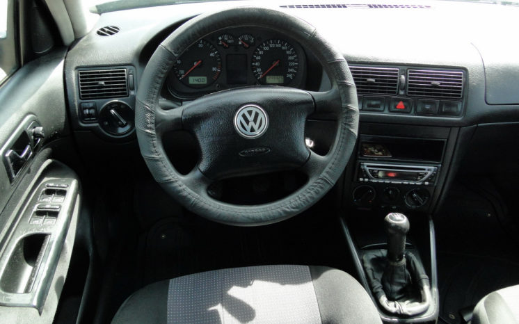 Volkswagen Golf 4 2002 полный