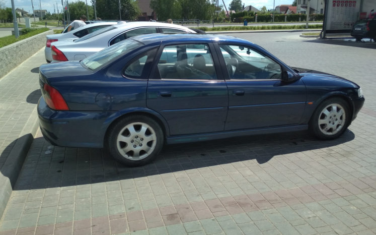 Opel Vectra 2001 полный