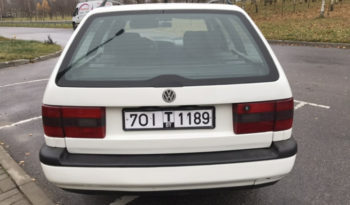 Volkswagen Passat B4 1994 полный