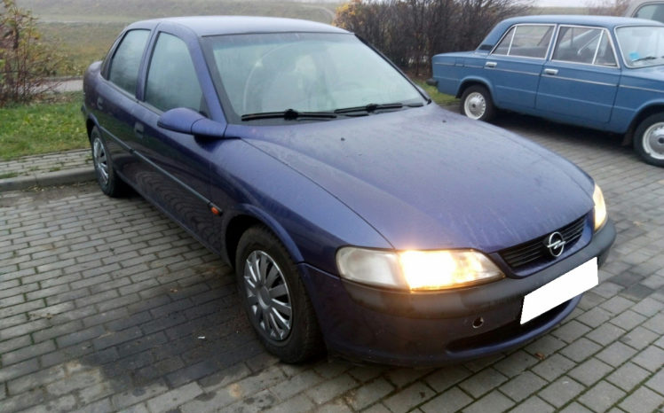 Opel Vectra 1998 полный