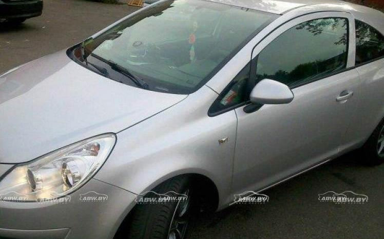 Opel Corsa 2009 полный