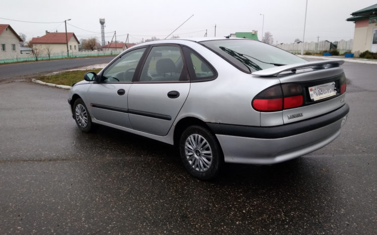 Renault Laguna 1995 полный