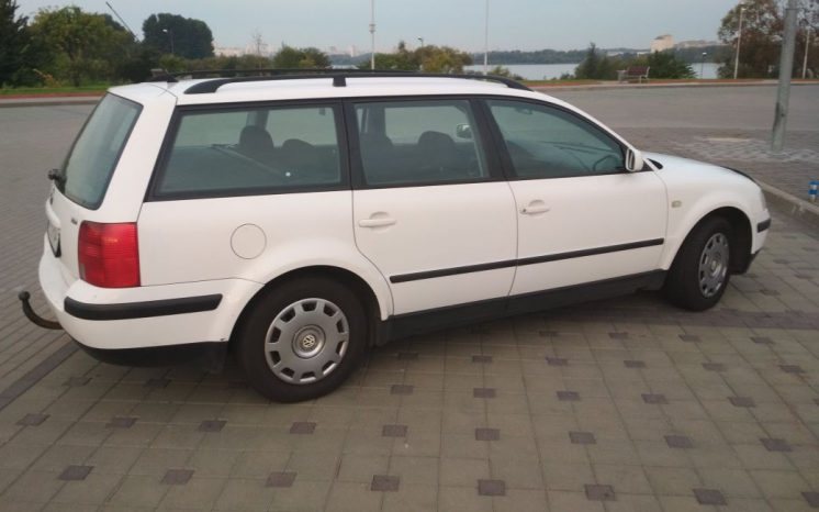 Volkswagen Passat B4 1998 полный